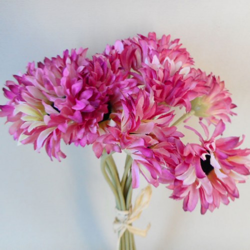 Silk Daisies Posy Pink 27cm Artificial Flowers